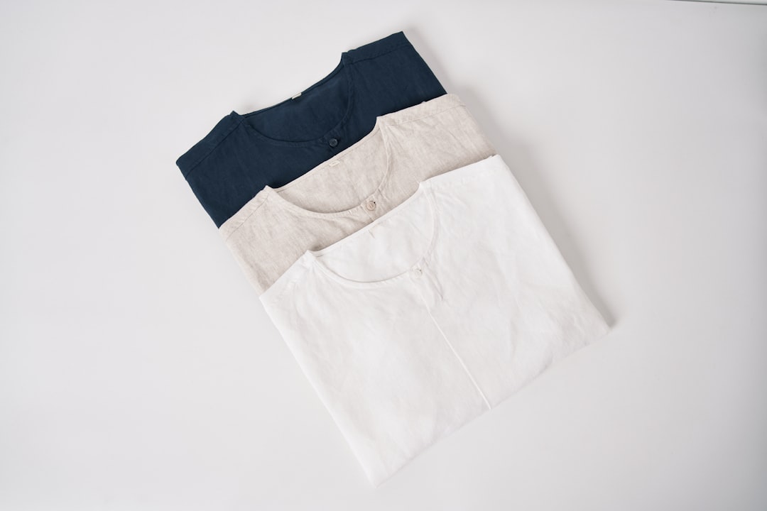Photo White pouches